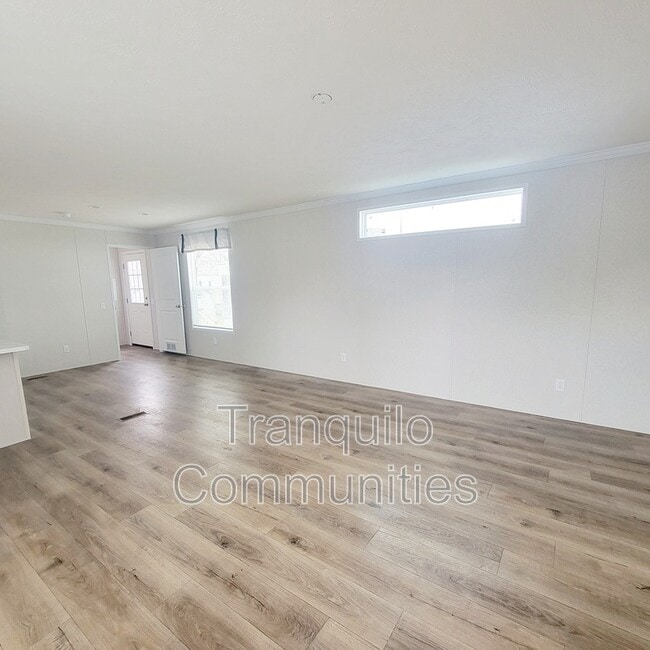 Building Photo - 175 Dunewood Dr