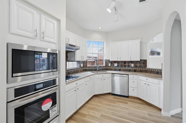 Building Photo - 14625 Windsor Ct