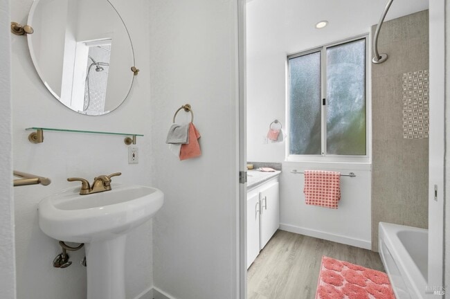 Building Photo - 34 Andrew Dr