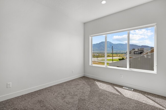 Building Photo - 489 W 1760 N