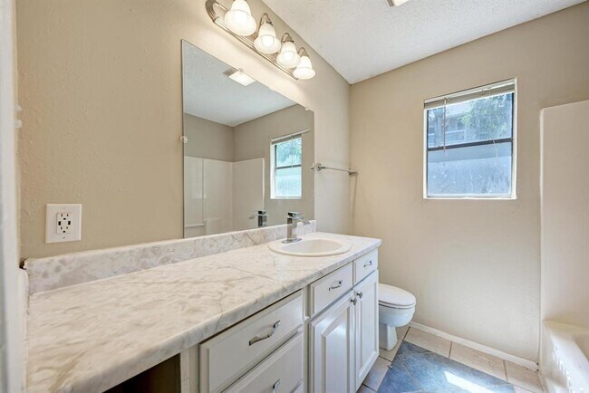 Building Photo - 12408 Deer Falls Dr
