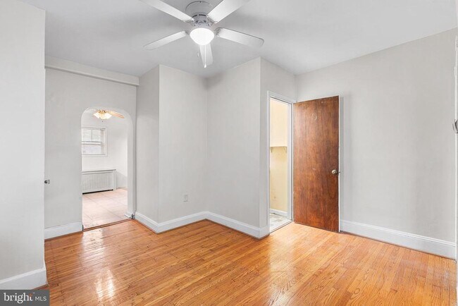 Building Photo - 345 W Mt Pleasant Ave