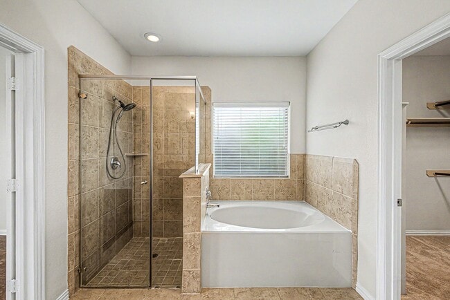 Building Photo - 2302 Blue Jay Ln