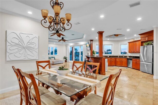 Building Photo - 7924 3rd Ave S