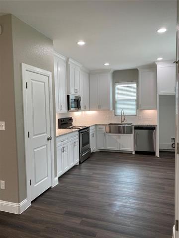 Building Photo - 422 W Coffin St