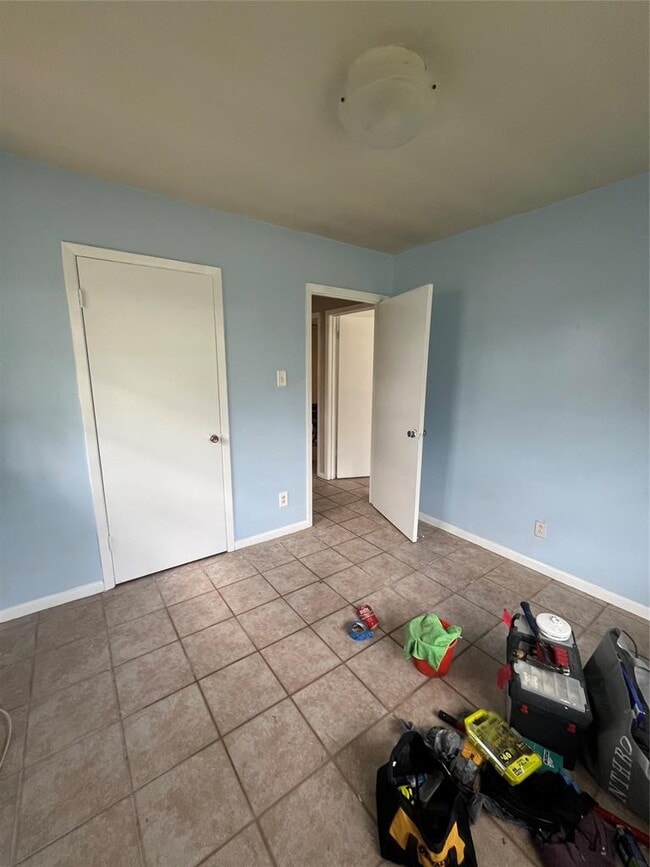 Building Photo - 1607 Lightsey Rd