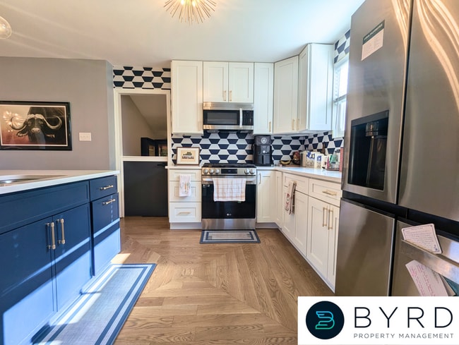 Building Photo - 4209 West End Dr