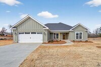 Building Photo - 213 Saraland Trl