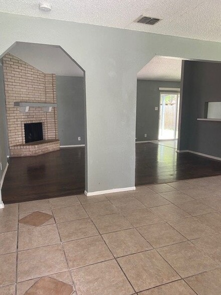 Building Photo - 7514 Rustic Trail