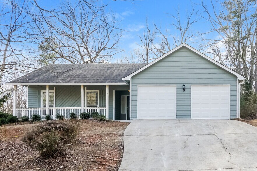 Primary Photo - 5545 Dorsett Shoals Ln