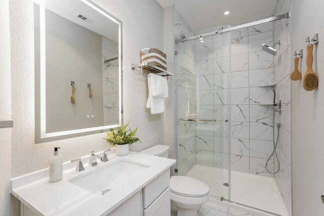 Floorplan - Enclave at Mason Creek