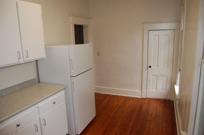 Building Photo - 1742 S 14th St
