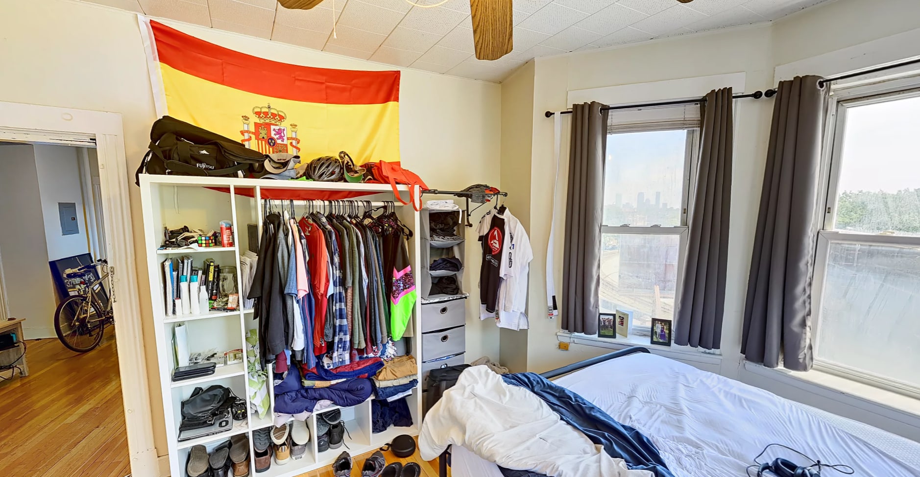 Building Photo - 126 Warren St