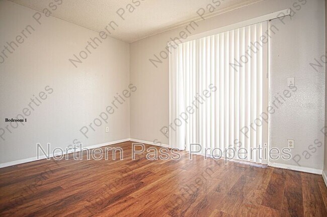 Building Photo - 11026 Splendor Ct