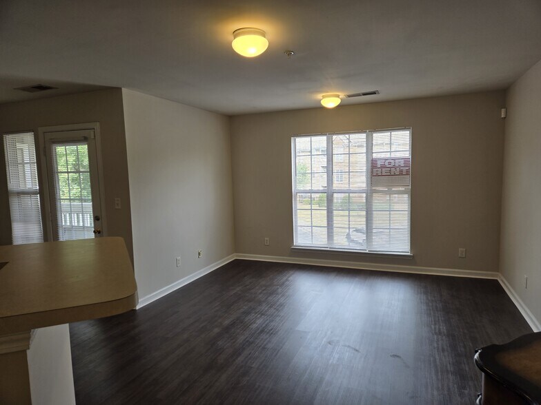 Building Photo - 9749 Campus Walk Ln