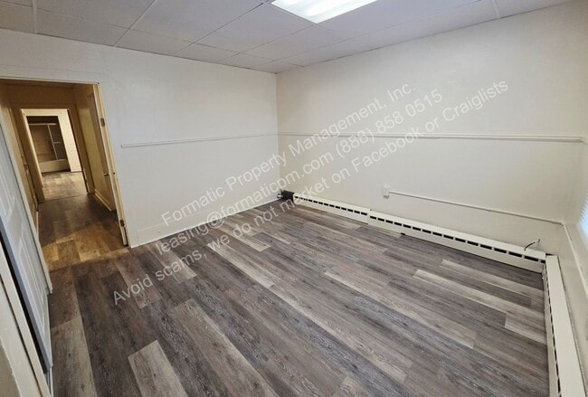 Building Photo - 1022 Ridge St