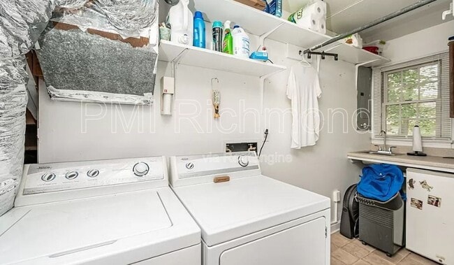Building Photo - 304 Windmere Dr