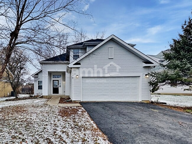 Building Photo - 230 School Dr