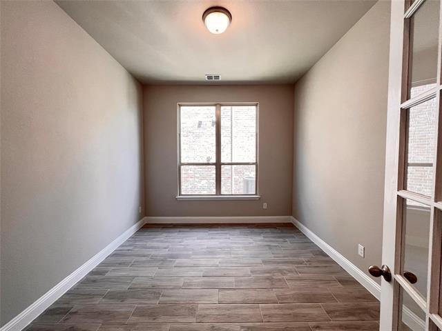 Building Photo - 1323 Beach Blvd