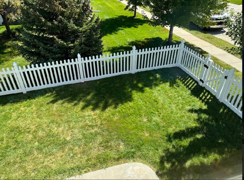 Building Photo - 8248 S 85th St