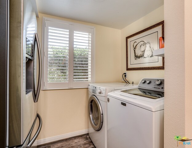 Washer and Dryer off the kitchen - 70100 Mirage Cove Dr