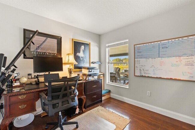 Building Photo - 3050 Mandolin Dr