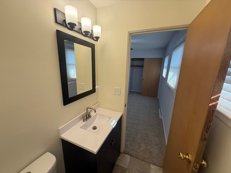 Building Photo - 1725 Elmwood Ln