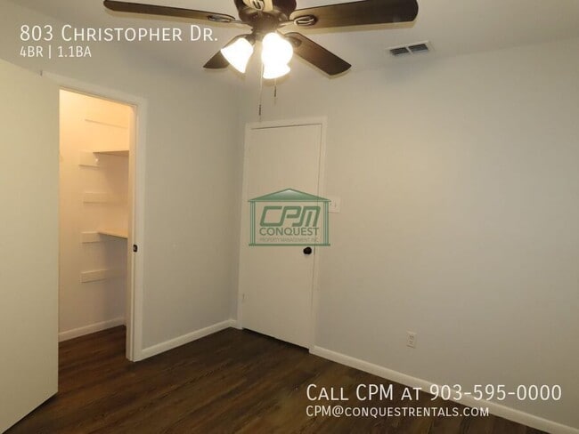 Building Photo - 803 Christopher St