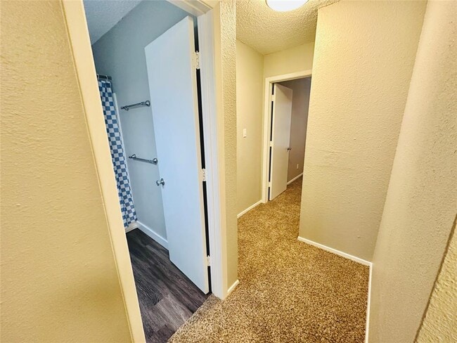 Building Photo - 1314 Southport Dr