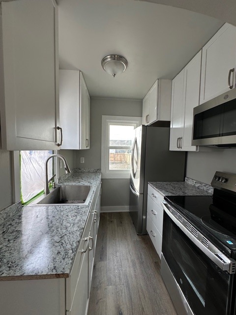 Building Photo - 922 W Cedar St