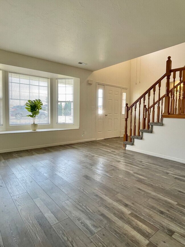 Building Photo - 1516 4000 W