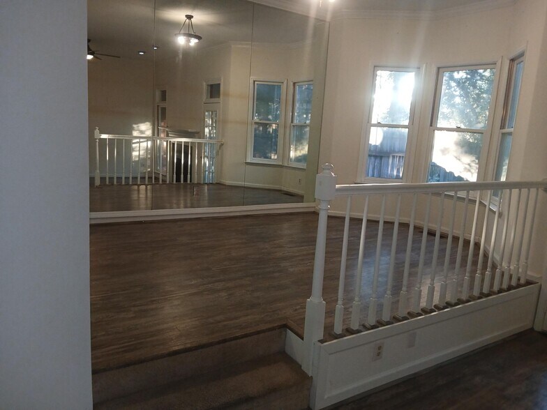Dining Room - 3049 Old Stone Dr