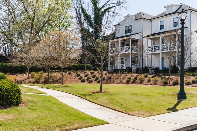Building Photo - 2369 Rover Ct