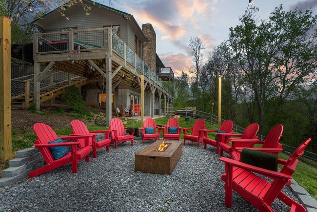 Building Photo - 36 Randall Dr