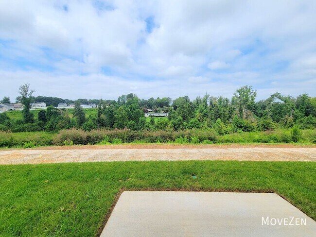 Building Photo - 5014 Fallmeade Rd