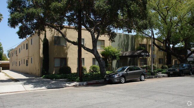 Building Photo - York House Apartments