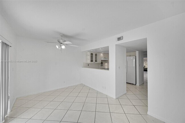 Building Photo - 5555 N Ocean Blvd