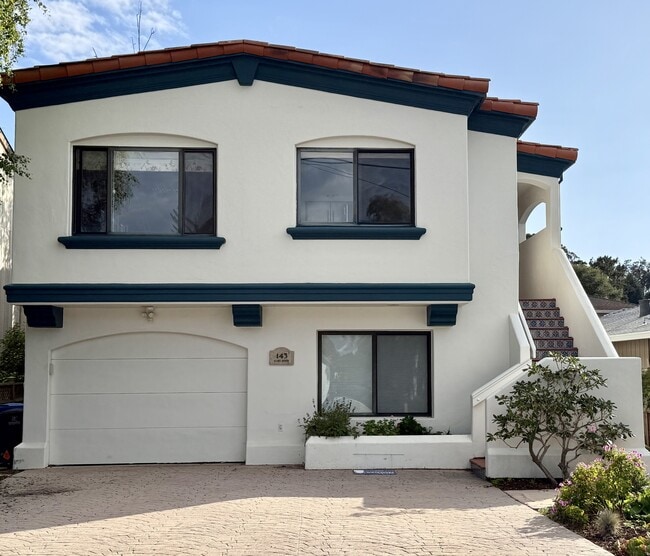 Building Photo - 143 Alamo Ave