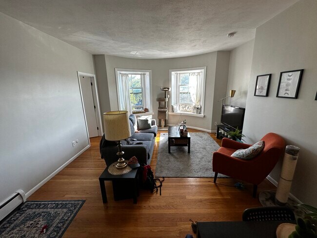 Building Photo - 538 Massachusetts Ave