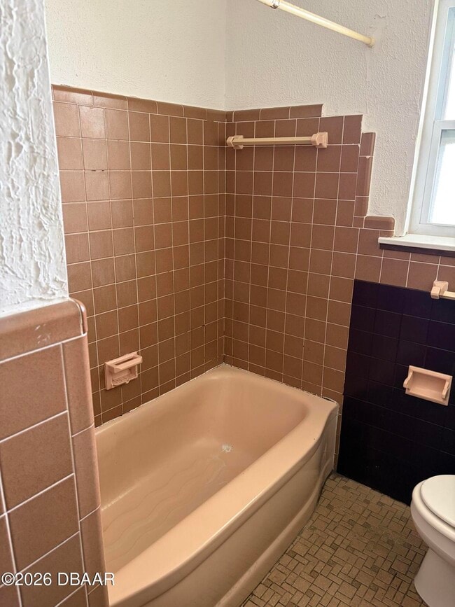 Building Photo - 2537 Coral Way W