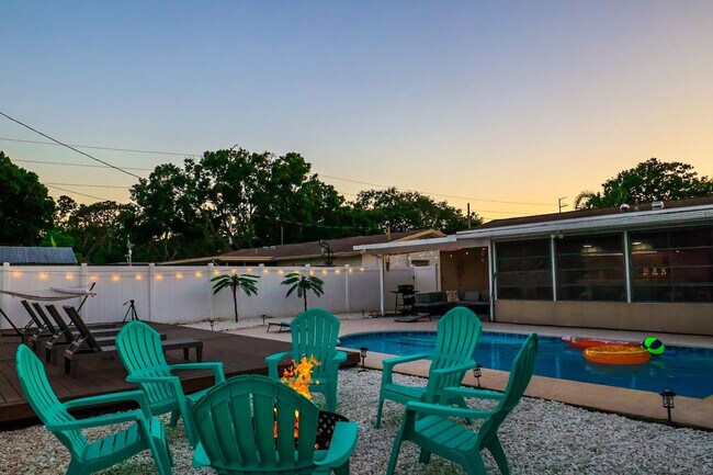 Building Photo - 897 Imperial Dr