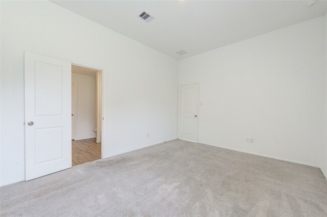 Building Photo - 3418 Spanish Oak Ln