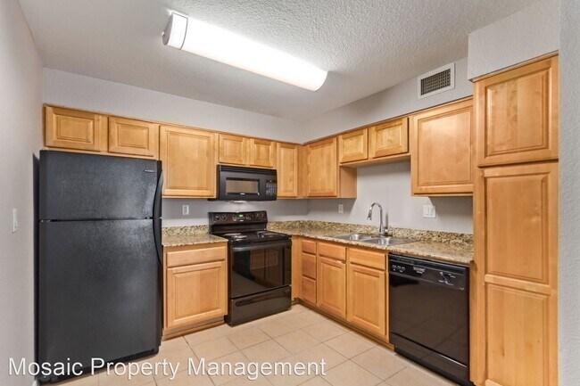 Building Photo - 2 br, 2 bath House - 330 S. Beck Avenue, #110