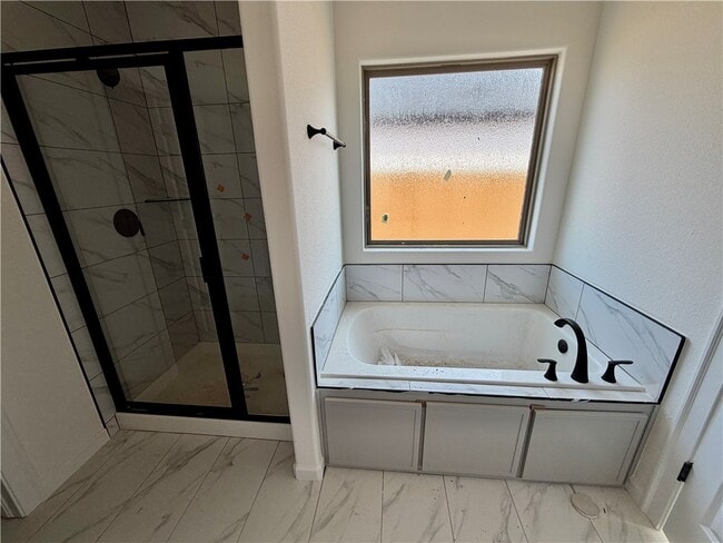 Building Photo - 1909 Farmer St