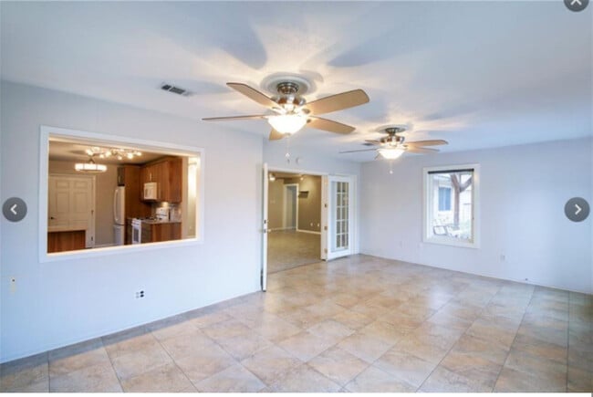 Building Photo - 6104 Bridlington Cir