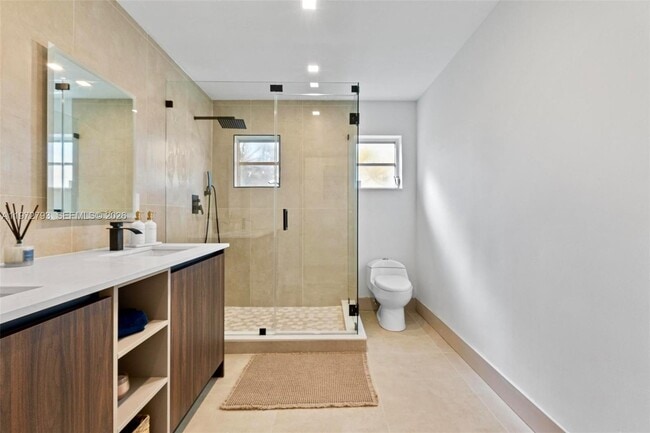 Building Photo - 1905 NW 62nd Terrace