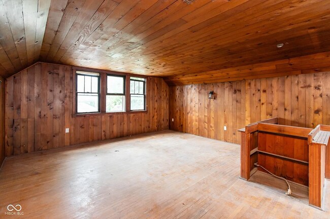 Building Photo - 3358 Ruckle St