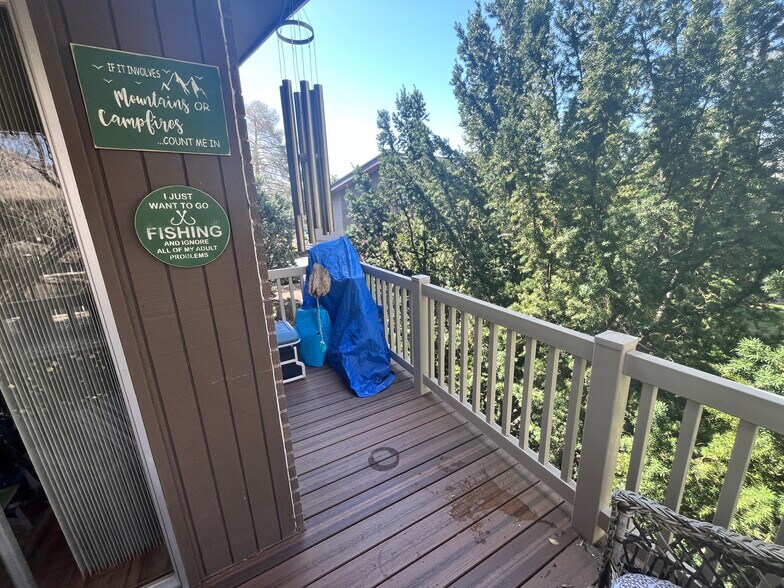 Building Photo - 1332 Millcreek Dr