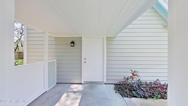 Building Photo - 1115 Hamlet Ct