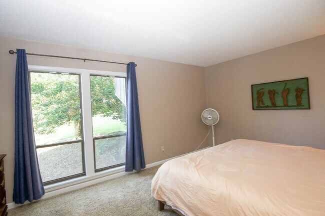 Building Photo - FULLY FURNISHED 2-Bed, 2-Bath Condo in Pinehurst